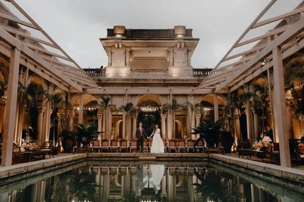 Wedding in the Parque Lage courtyard